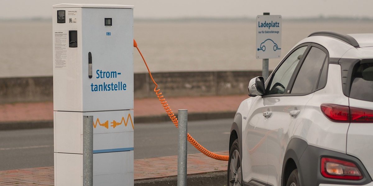 Ladesäule E-Mobilität Auto